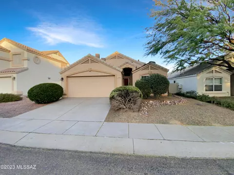 11856 N Labyrinth Dr, Oro Valley, AZ 85737