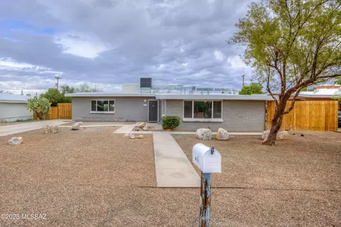 6111 E 20th St, Tucson, AZ 85711
