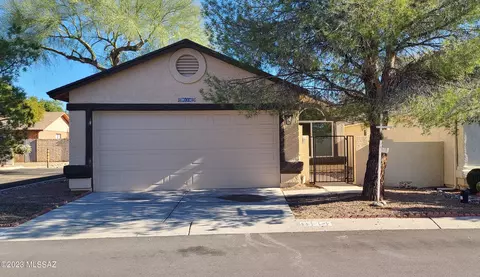 8114 N Wheatfield Dr, Tucson, AZ 85741