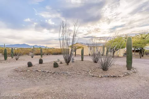 7000 Entrada Lexie, Sahuarita, AZ 85629