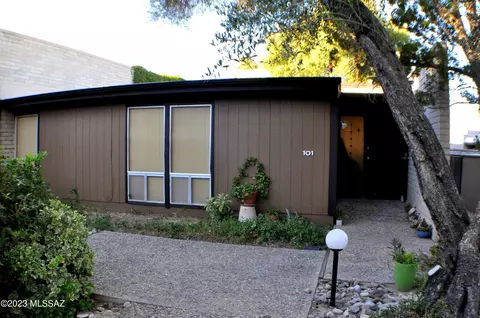 5701 E Glenn St #101, Tucson, AZ 85712
