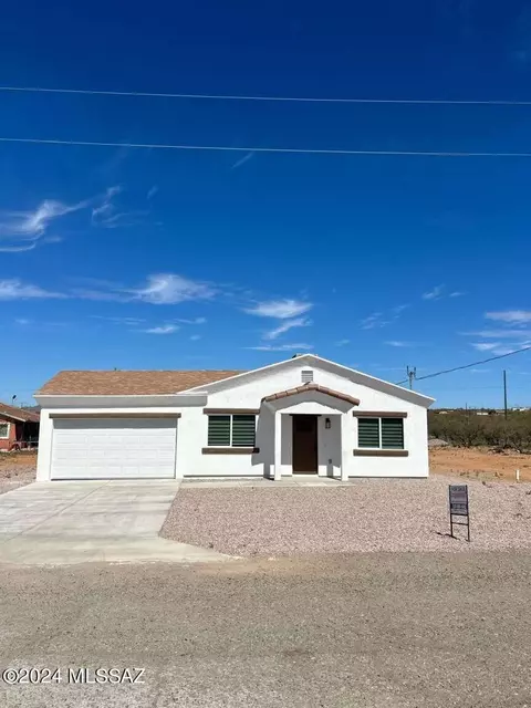 22 Camino India, Rio Rico, AZ 85648