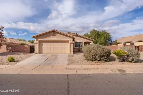 971 E Stronghold Canyon Ln, Sahuarita, AZ 85629