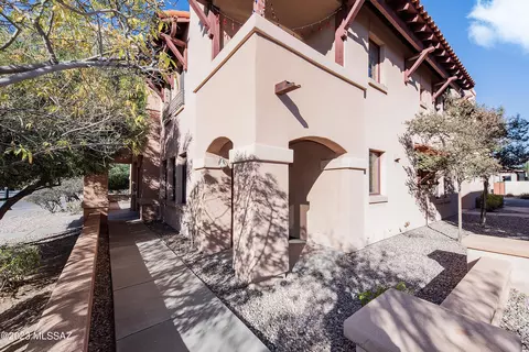 620 Harvill Dr #102, Tucson, AZ 85705