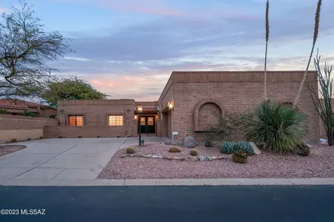 4230 N Camino Ferreo, Tucson, AZ 85750