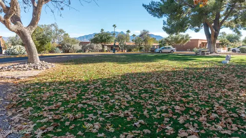 357 S Paseo Tierra #C, Green Valley, AZ 85614