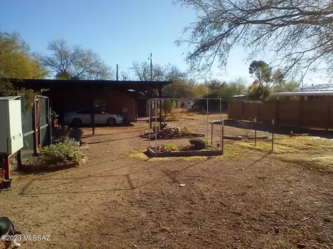 2620 W Alvaro Rd, Tucson, AZ 85746 photo 4