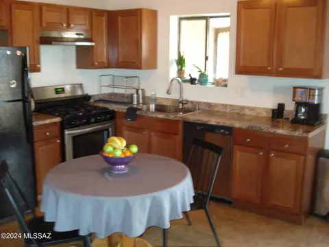 2620 W Alvaro Rd, Tucson, AZ 85746 photo 10