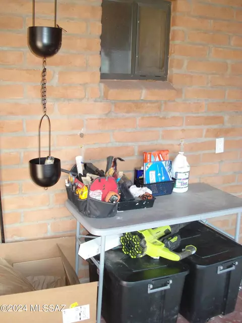 2620 W Alvaro Rd, Tucson, AZ 85746 photo 25