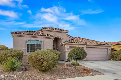 7616 S Barnhill Dr, Tucson, AZ 85757