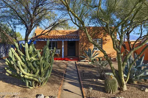 2921 E Waverly St, Tucson, AZ 85716