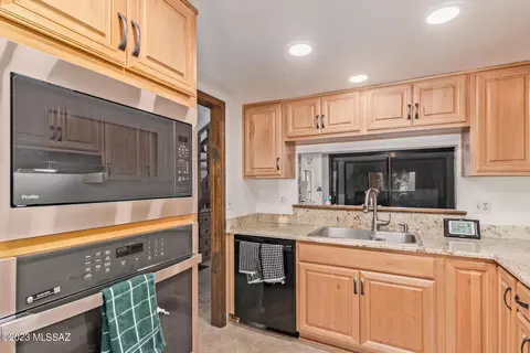 7590 E Via Cornucopia, Tucson, AZ 85715 photo 14