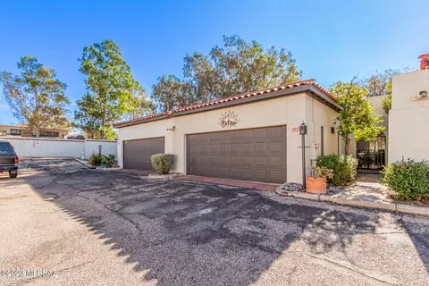 7590 E Via Cornucopia, Tucson, AZ 85715 photo 3