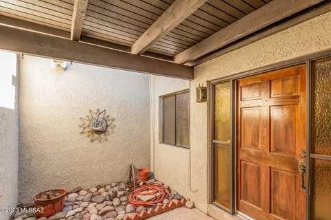 7590 E Via Cornucopia, Tucson, AZ 85715 photo 4