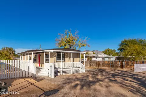 1334 W Limberlost Dr, Tucson, AZ 85705