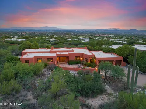 3270 E Wind Song Pl, Tucson, AZ 85718