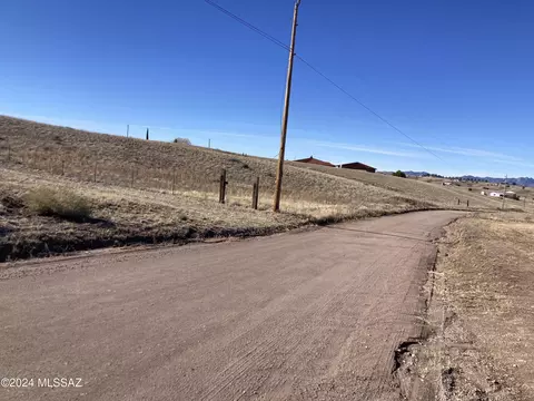 15 Wagon Wheel Ln, Sonoita, AZ 85637