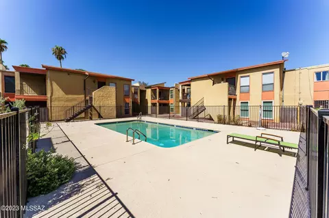 1620 N Wilmot Rd #E139, Tucson, AZ 85712