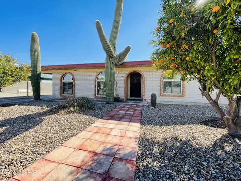 9022 E 39th St, Tucson, AZ 85730