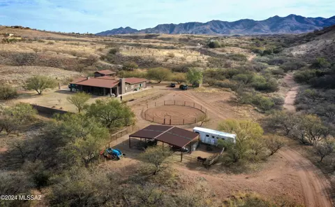 20 Escalones Ct, Patagonia, AZ 85624