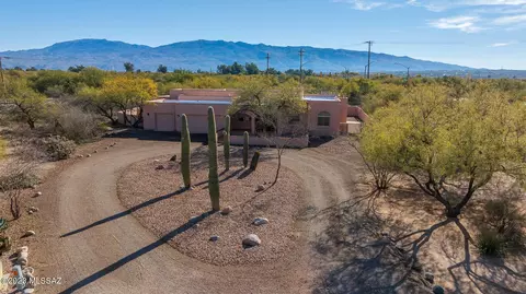 10274 E Winding Trl, Tucson, AZ 85749