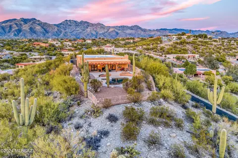 View/Area - 5861 E River Rd, Tucson, AZ 85750 photo 2 of 2