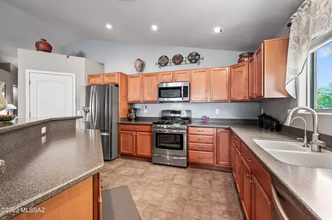 321 E Creosote Draw Rd, Vail, AZ 85641 photo 6