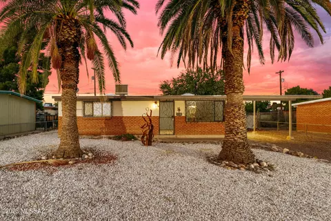 4726 E 26th St, Tucson, AZ 85711