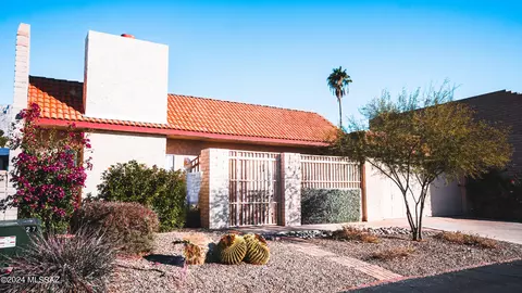 4645 E Camino Rosa, Tucson, AZ 85718