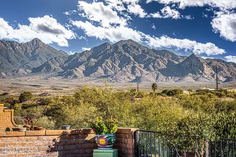 1467 W Via De La Gloria, Green Valley, AZ 85622