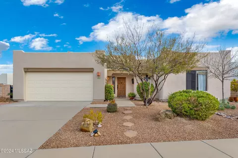 495 S Edgeside Ave, Tucson, AZ 85748