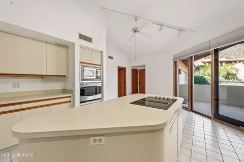 5590 E Crculo Terra, Tucson, AZ 85750 photo 18