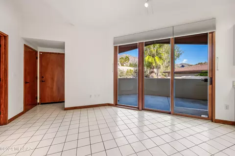 5590 E Crculo Terra, Tucson, AZ 85750 photo 16