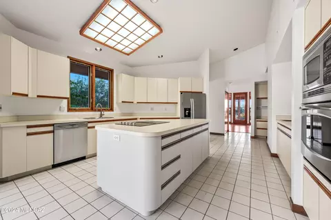 5590 E Crculo Terra, Tucson, AZ 85750 photo 14