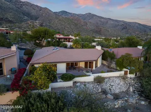 5590 E Crculo Terra, Tucson, AZ 85750 photo 3