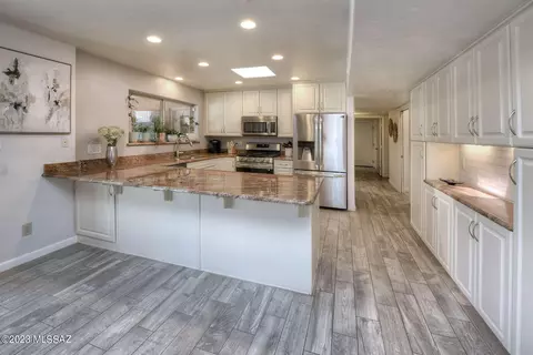 11825 E Wagon Trail Rd, Tucson, AZ 85749