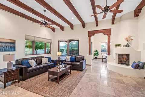 3801 Tohono Crossing Pl, Tucson, AZ 85745