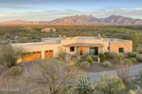 479 E Placita Colonia Real, Green Valley, AZ 85614