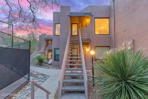 6655 N Canyon Crest Dr #8246, Tucson, AZ 85750