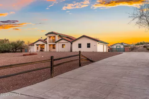 3640 E Tapia Dr, Vail, AZ 85641