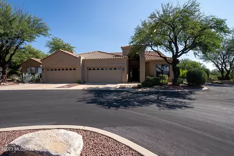 6074 N Coatimundi Dr, Tucson, AZ 85750