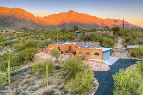 460 Eton Dr, Tucson, AZ 85704