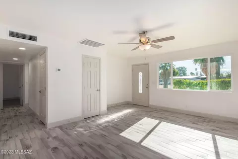 6741 E David Dr, Tucson, AZ 85730 photo 9