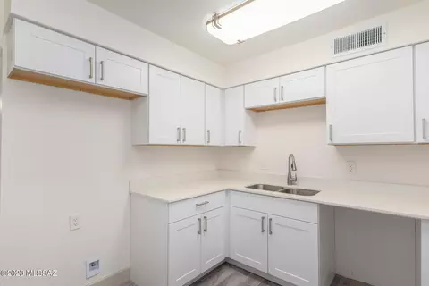 6741 E David Dr, Tucson, AZ 85730 photo 13