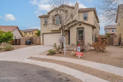 6979 S Catchfly Ct, Tucson, AZ 85756
