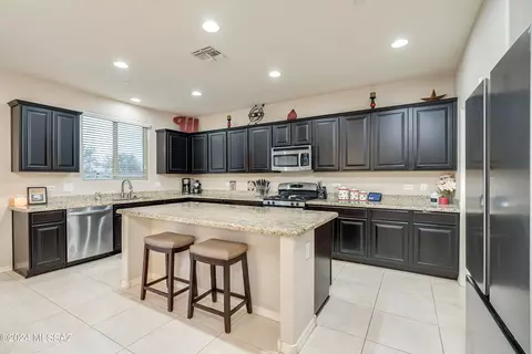 92 E Adytum Pl, Vail, AZ 85641 photo 9