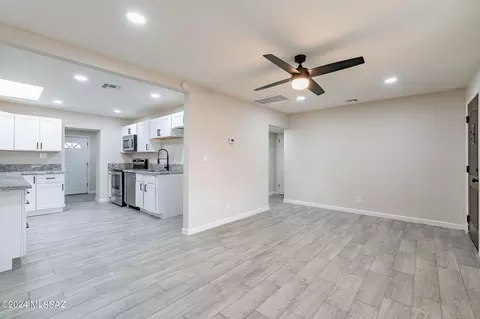 3638 E Juarez St, Tucson, AZ 85713 photo 9