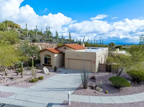 606 N Firestar Dr, Tucson, AZ 85745
