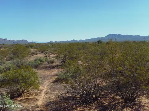 N Avra Road, Tucson, AZ 85743