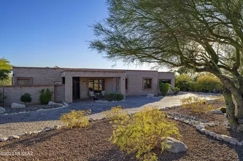 8020 E Alteza Vis, Tucson, AZ 85750
